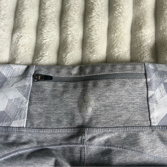 Tuff Athletics Womens Small Lowrise Grey Capri Leggings - Picture 9 of 10